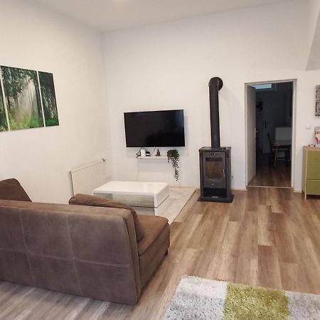 City Apartment Mit Direktzugang เวียนนา ภายนอก รูปภาพ