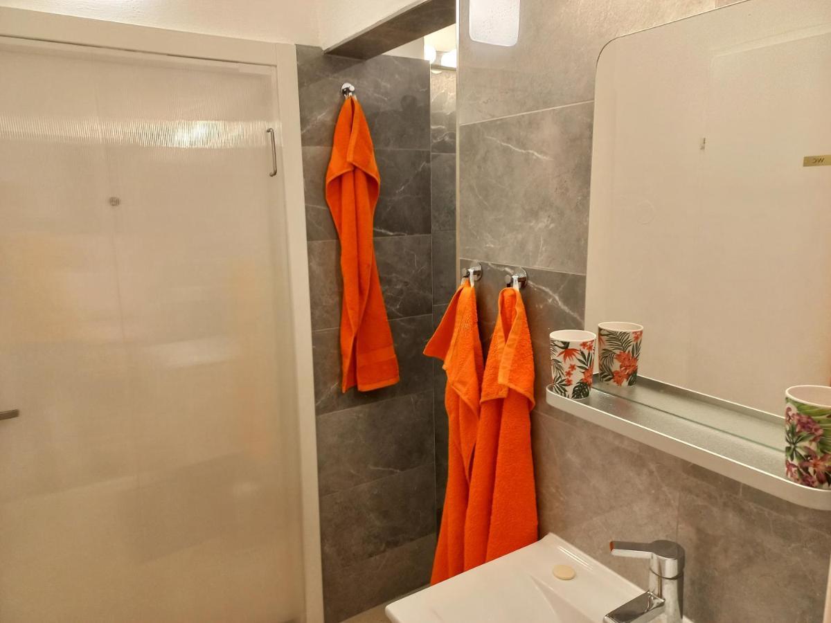 City Apartment Mit Direktzugang เวียนนา ภายนอก รูปภาพ